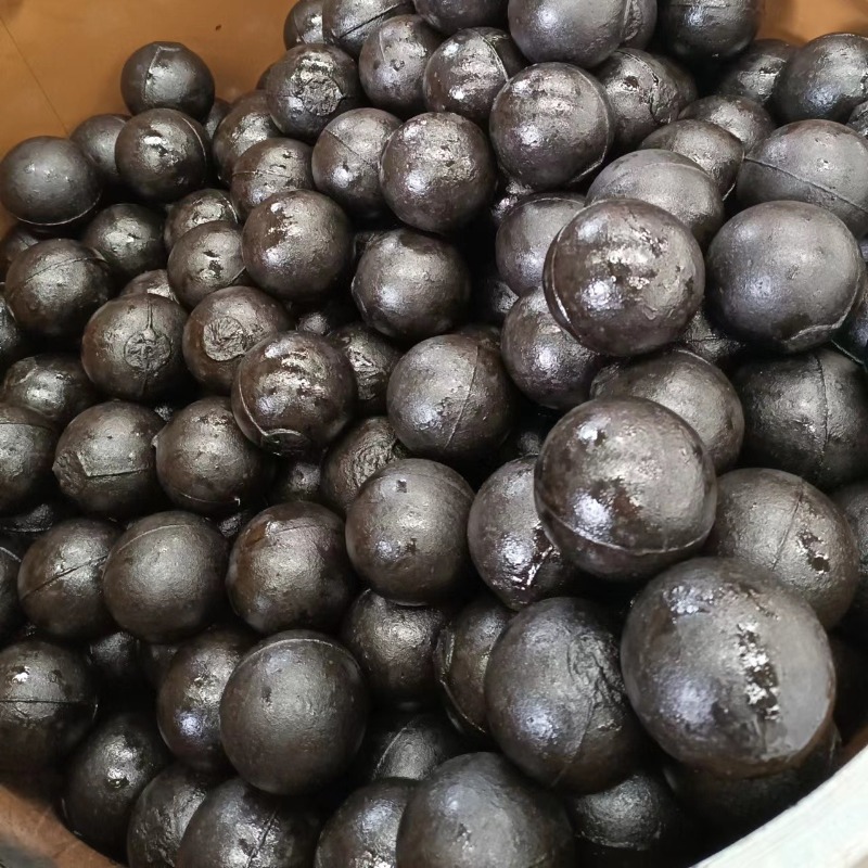 Boule en acier forgé