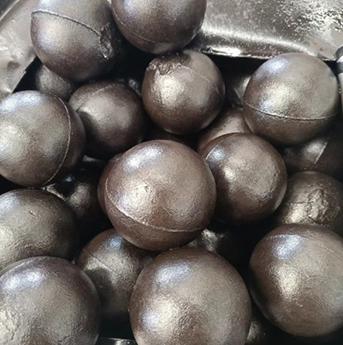 lancer des boules chromées